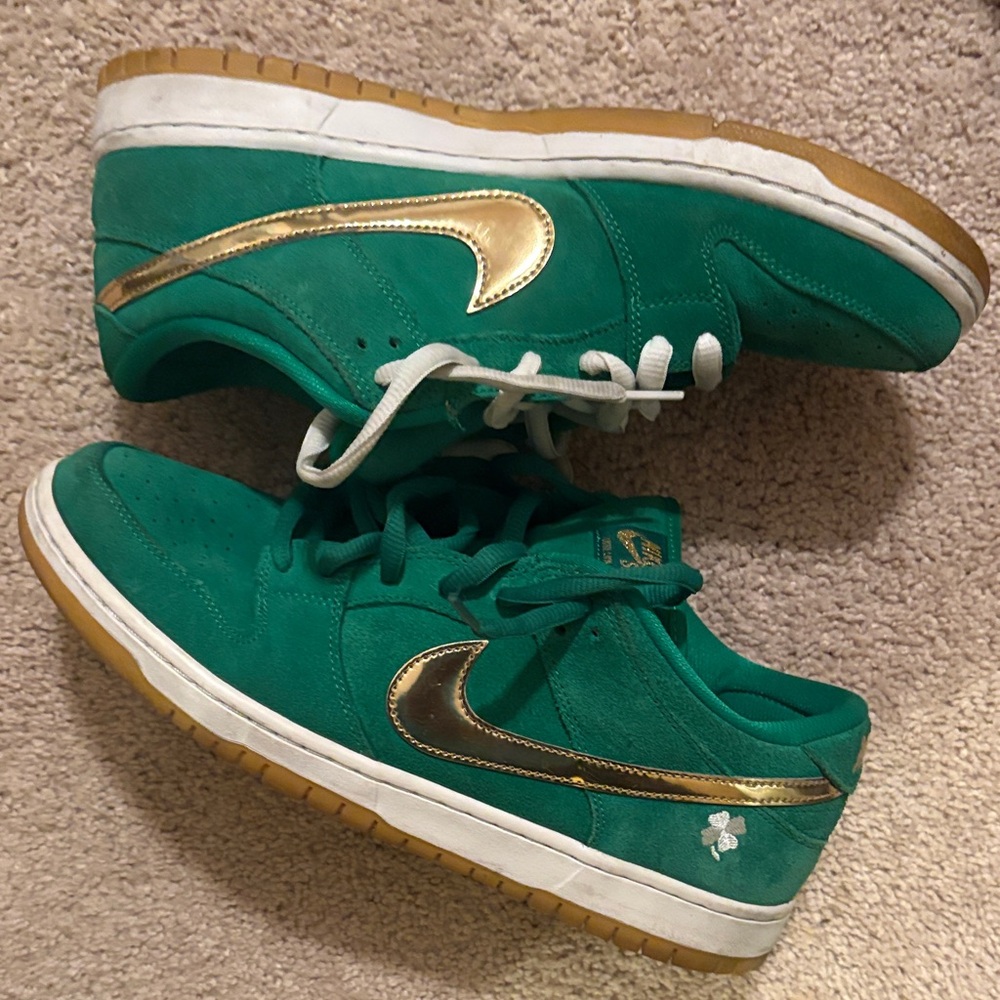 Nike Dunk SB Green and Gold Sneakers